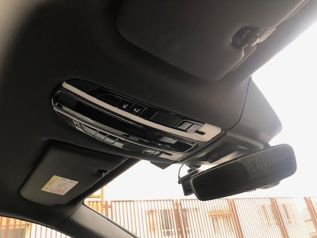 Porsche Cayenne 12
