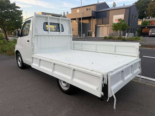 Mazda Bongo Truck 12