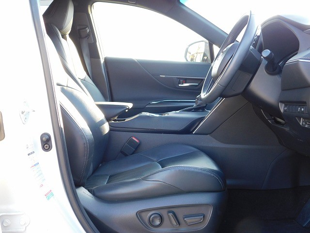 Toyota Harrier 6