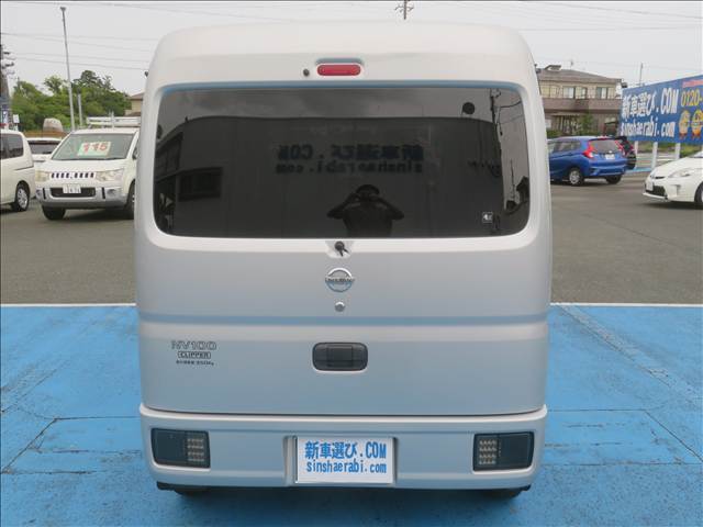 Nissan NV100 Clipper 12