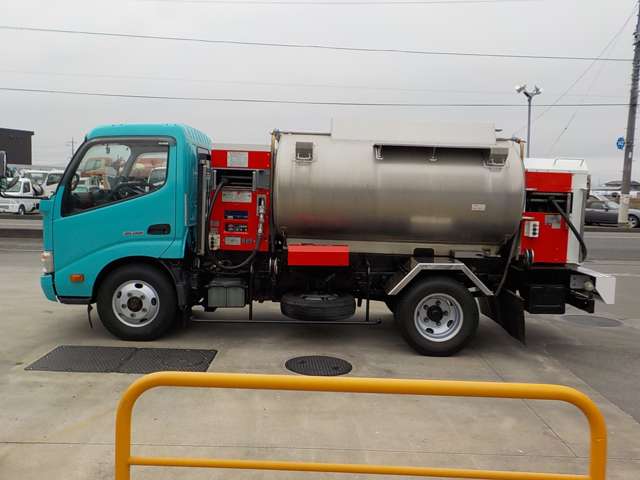 Hino Dutro 2