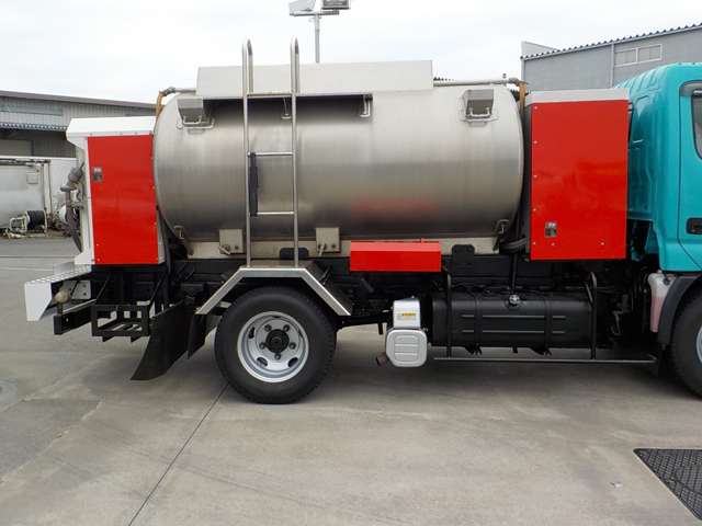 Hino Dutro 10