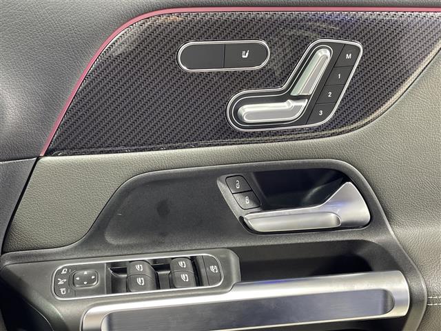 Mercedes-Benz GLB 7