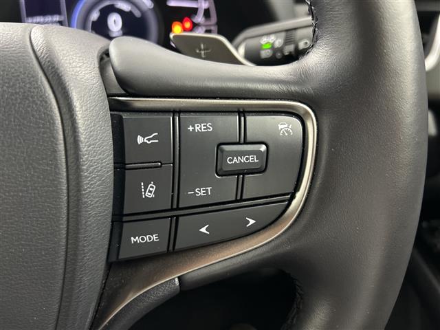 Lexus UX 11