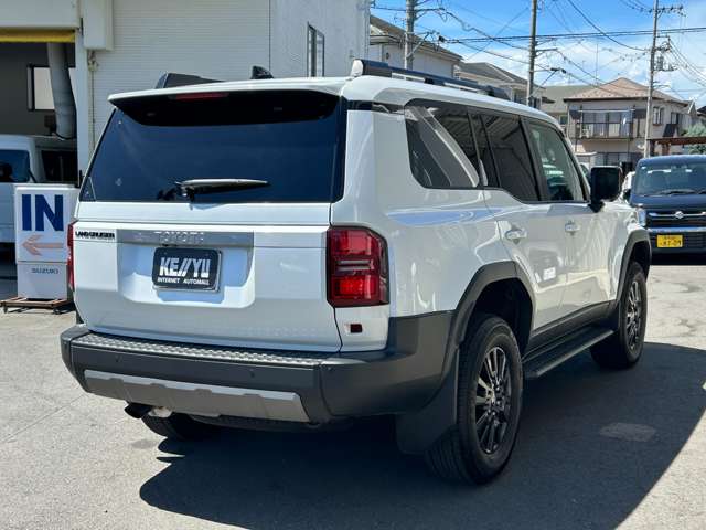 Toyota Land Cruiser 250 6