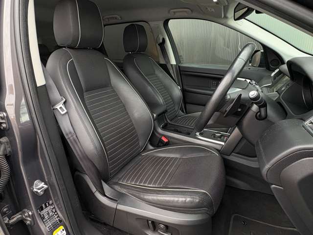 Land Rover Discovery Sport 11