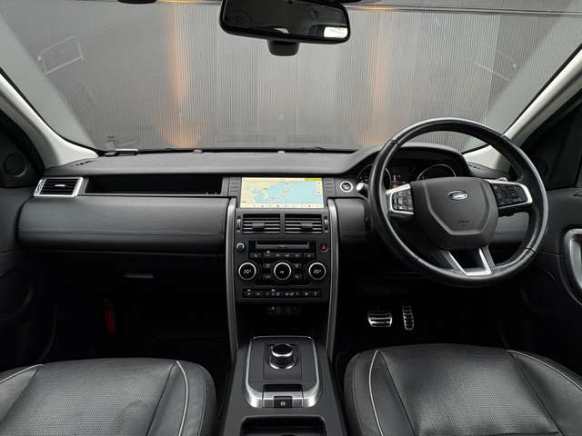 Land Rover Discovery Sport 5