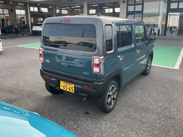 Mazda Flair Crossover 4