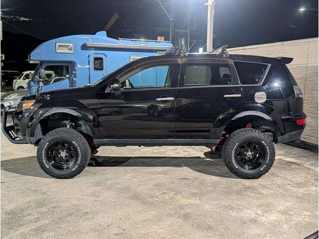 Mitsubishi Outlander 7