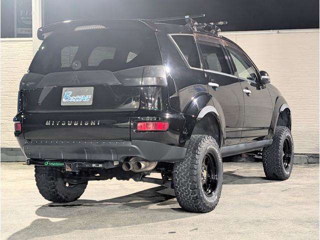 Mitsubishi Outlander 10