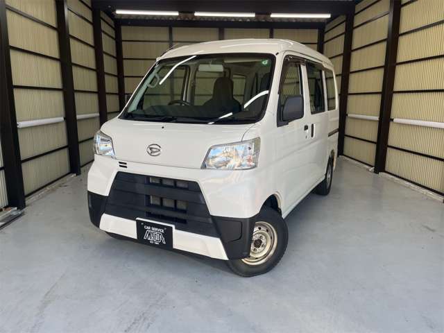 Daihatsu Hijet Cargo 3