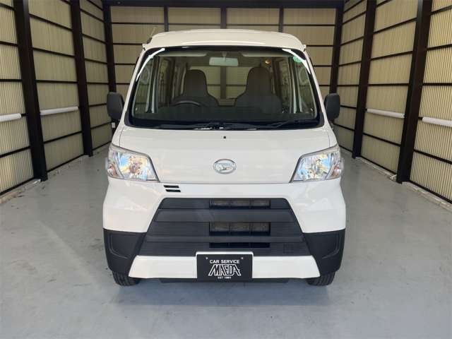 Daihatsu Hijet Cargo 4