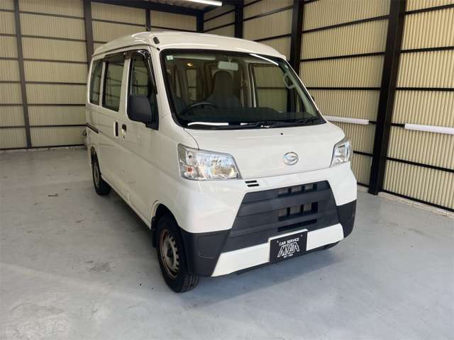 Daihatsu Hijet Cargo 5