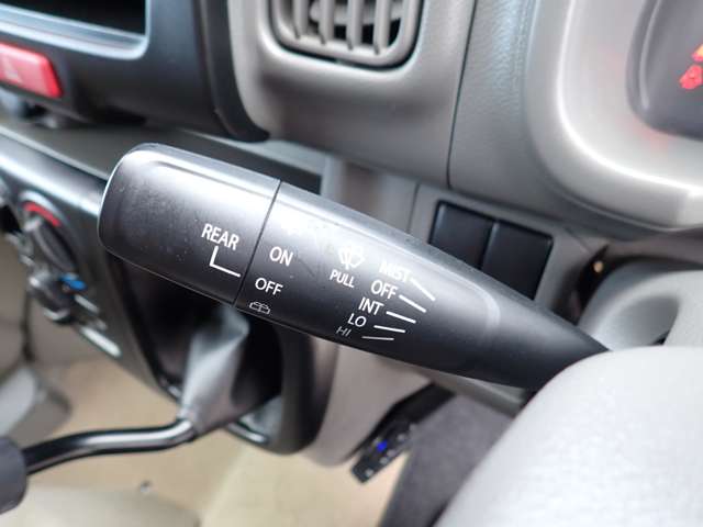 Nissan NV100 Clipper 11