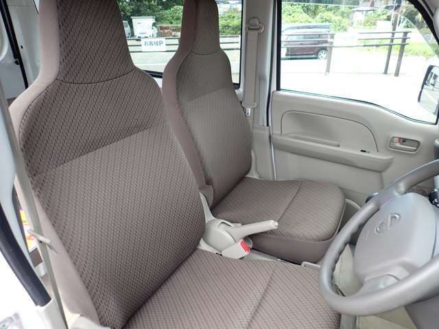 Nissan NV100 Clipper 8