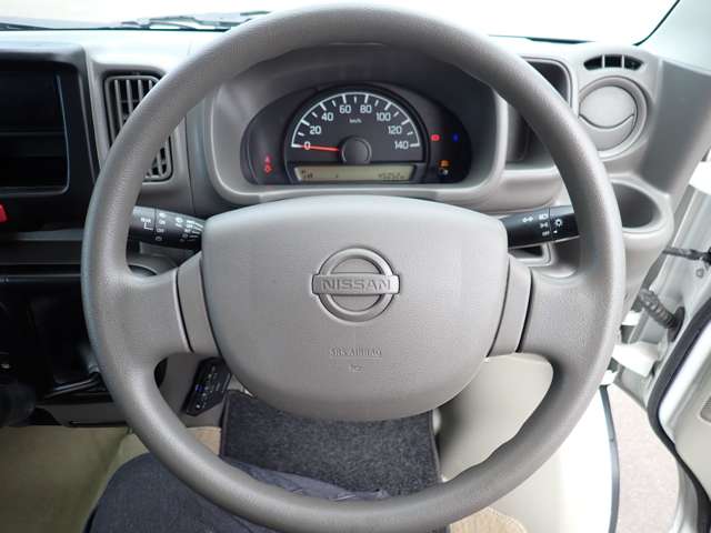 Nissan NV100 Clipper 9