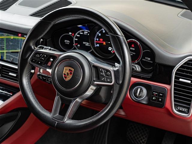 Porsche Cayenne 12