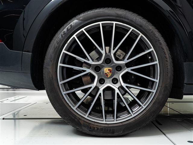 Porsche Cayenne 7