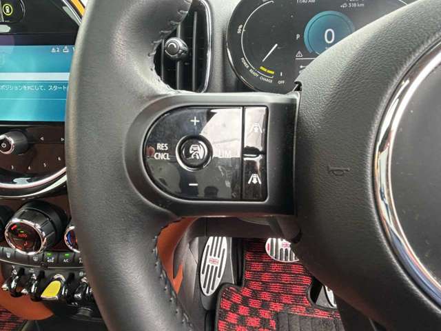 MINI Crossover 10