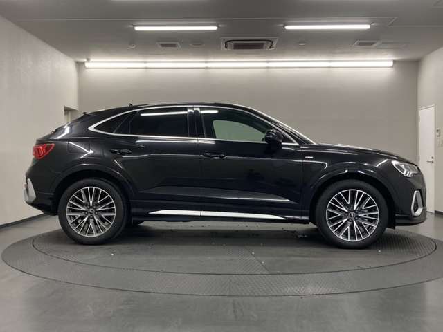 Audi Q3 Sportback 6