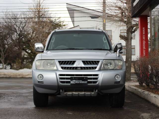 Mitsubishi Pajero 4