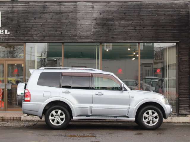 Mitsubishi Pajero 10