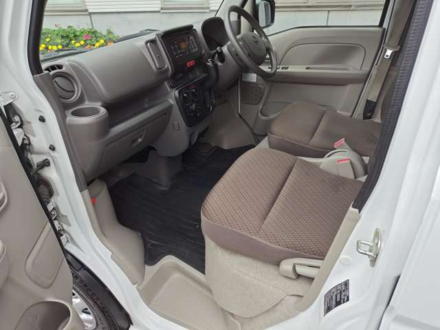 Nissan NV100 Clipper 11