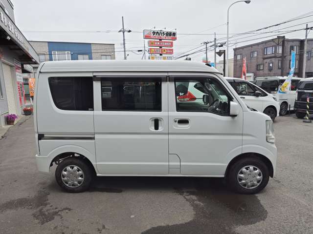 Nissan NV100 Clipper 3