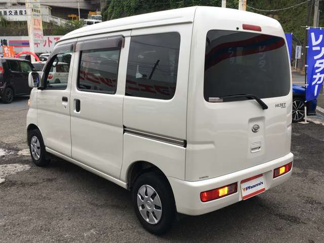 Daihatsu Hijet Cargo 12