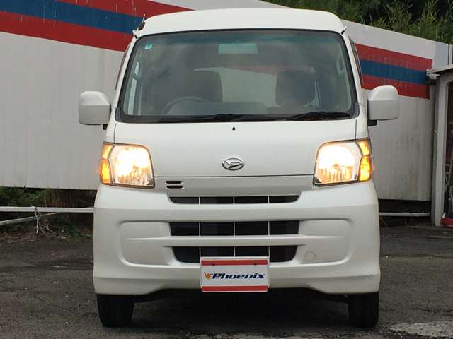 Daihatsu Hijet Cargo 4