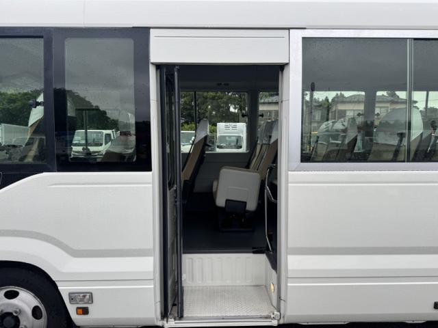 Hino Liesse II 12