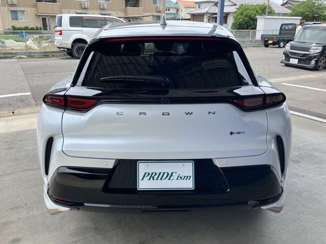 Toyota Crown Sport 8