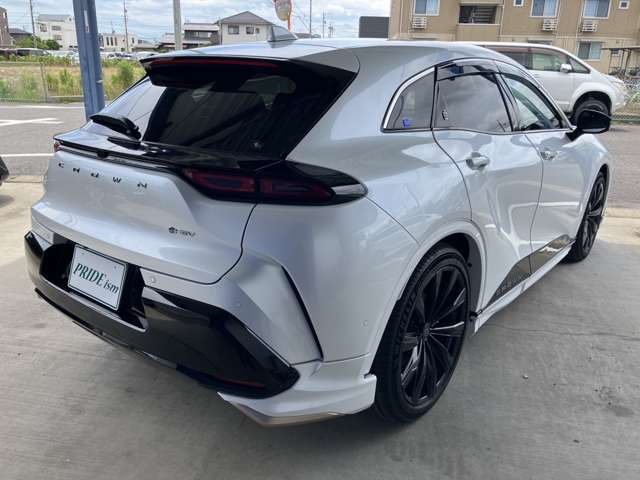 Toyota Crown Sport 9