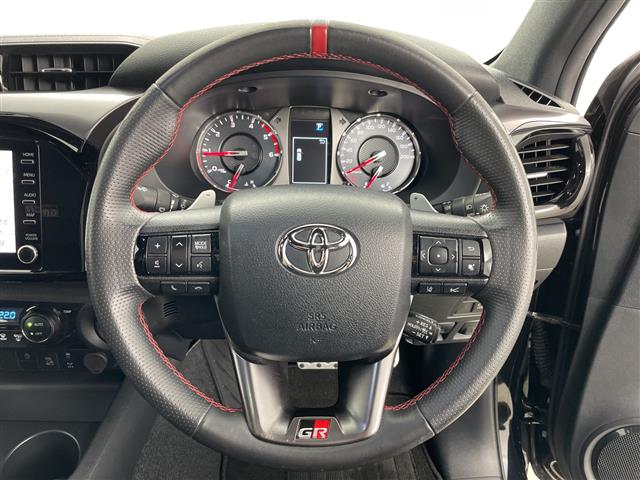 Toyota Hilux 12