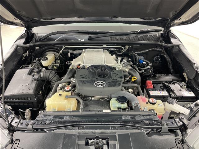 Toyota Hilux 8