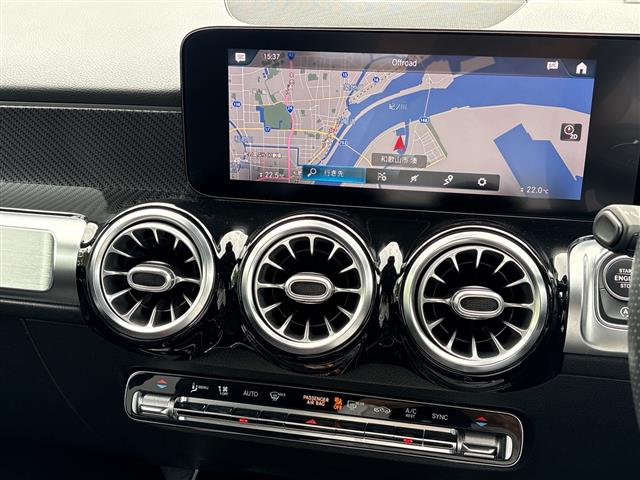 Mercedes-Benz GLB 7