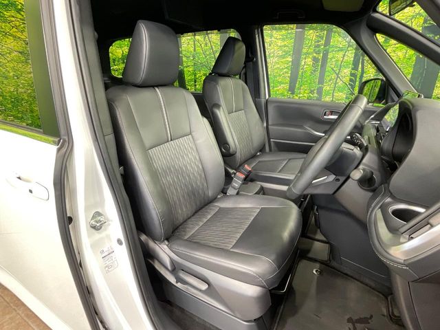 Toyota Noah 9