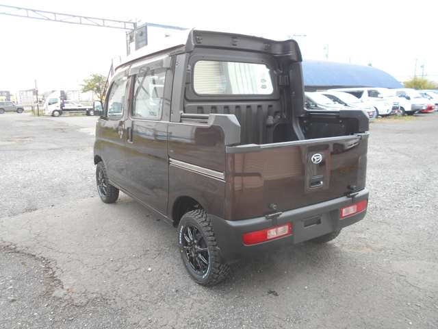 Daihatsu Hijet Deck Van 7