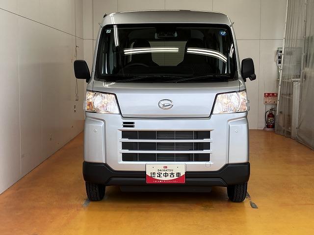 Daihatsu Hijet Cargo 4