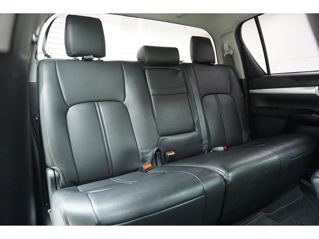 Toyota Hilux 12