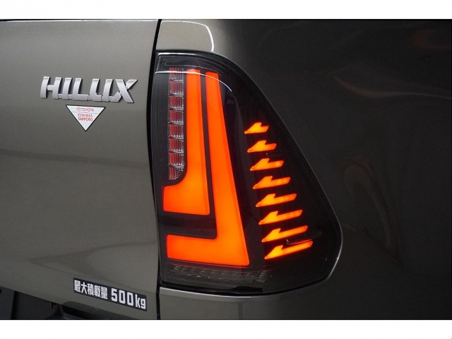 Toyota Hilux 3