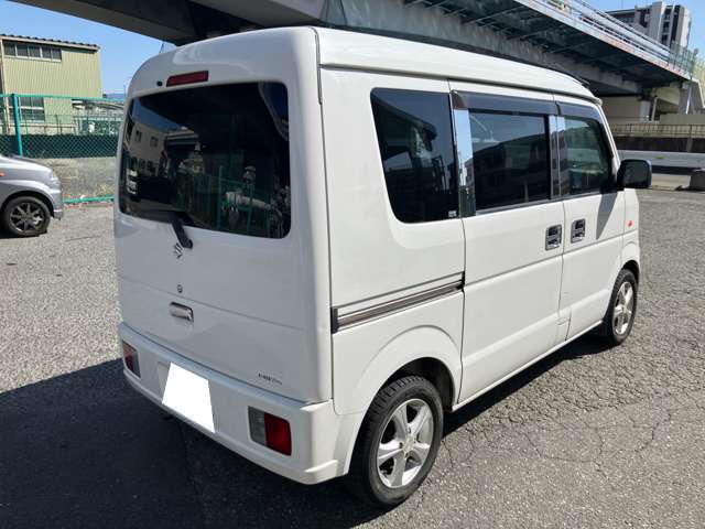 Suzuki Every 8
