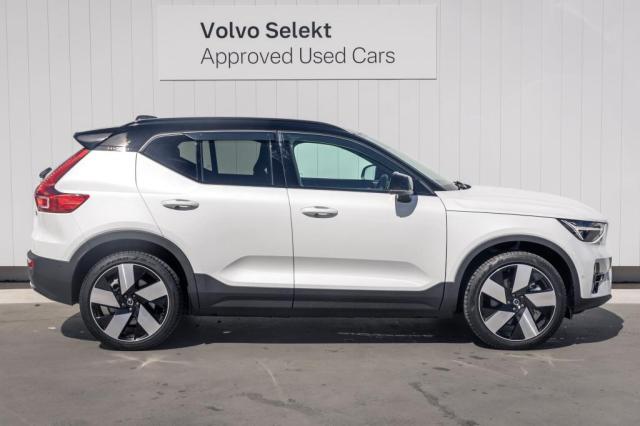 Volvo XC40リチャージ 4