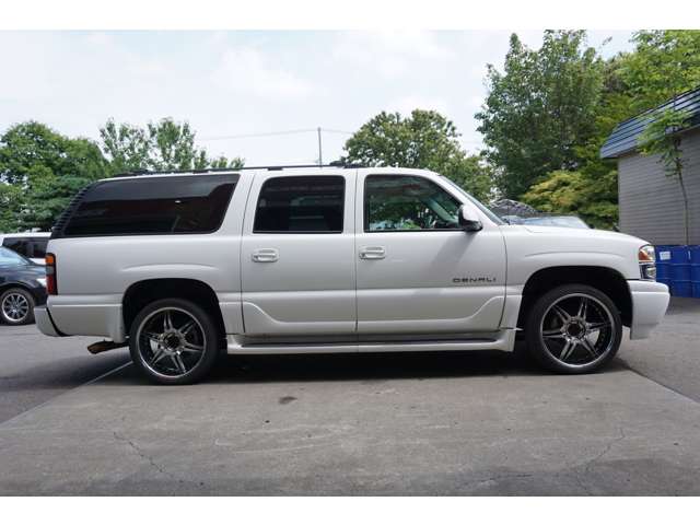 GMC ユーコン 4