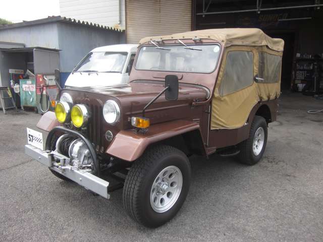 Mitsubishi Jeep 3