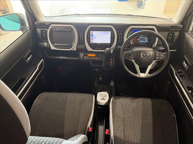Mazda Flair Crossover 3