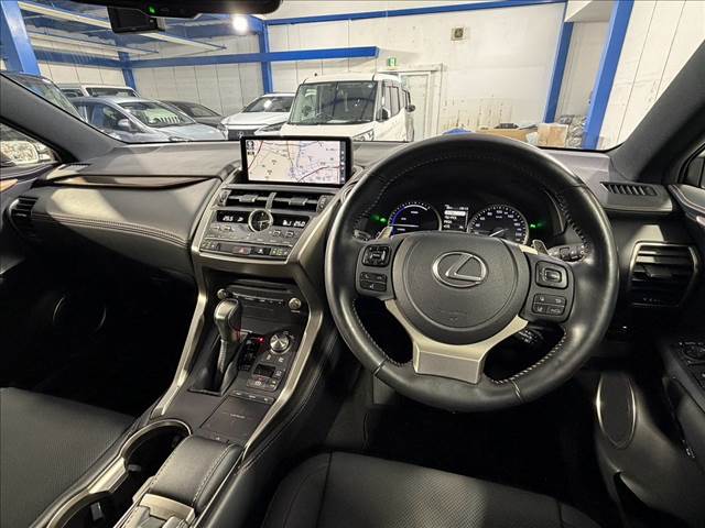 Lexus NX 2