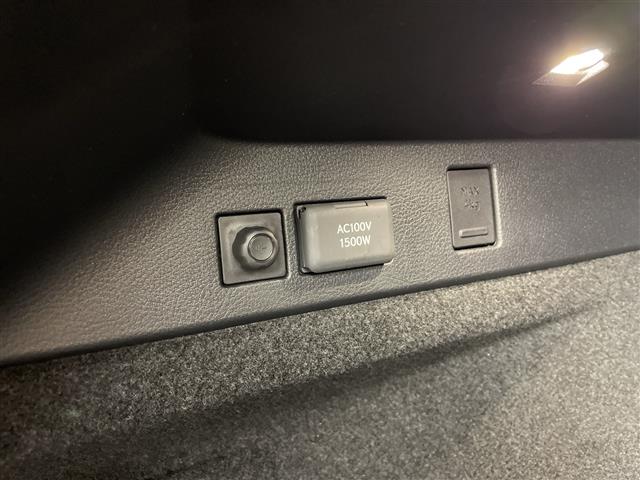 Lexus NX 4