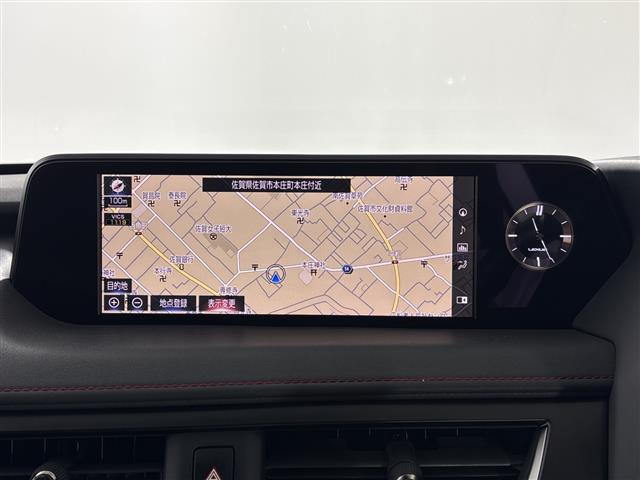 Lexus UX 8