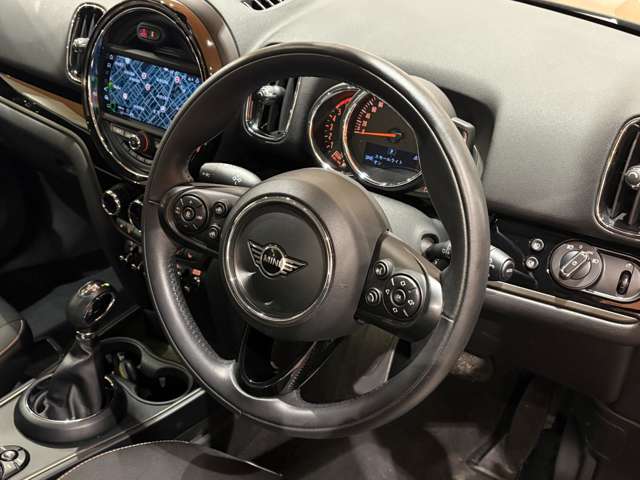 MINI Crossover 7